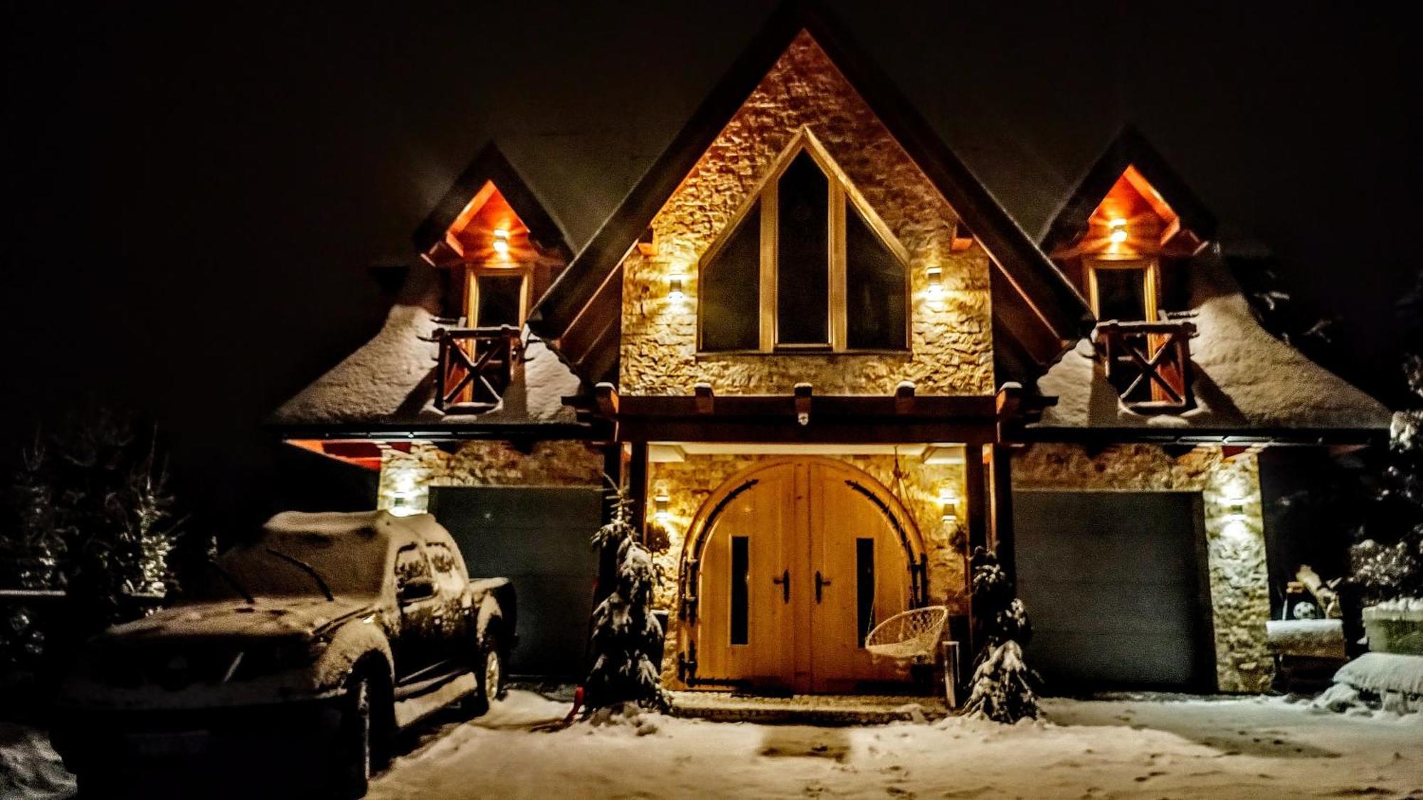 Lux Houses W Domku Tylko Dwa Apartamentyz Jacuzzi Zewnetrznym Gron Экстерьер фото