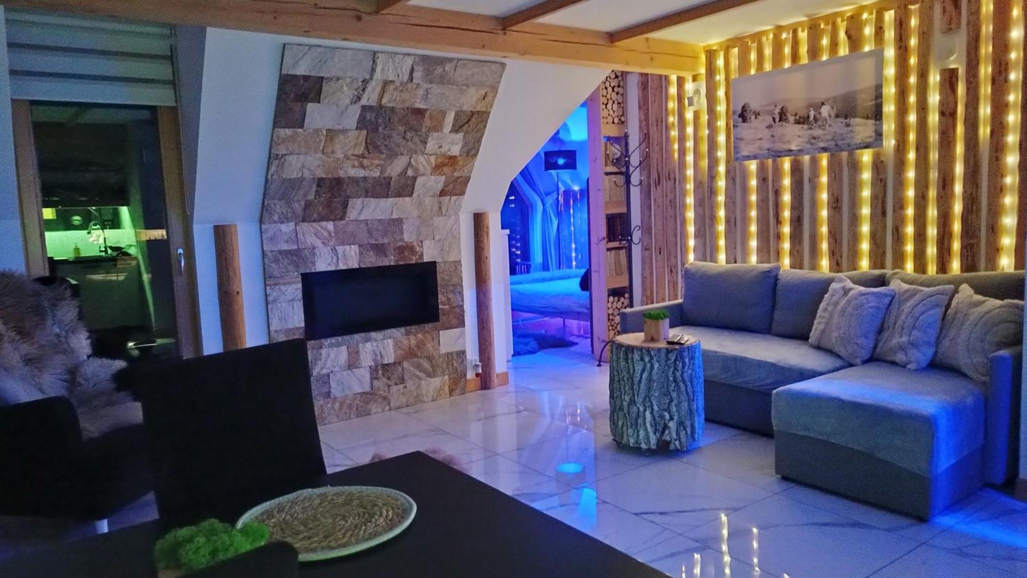 Lux Houses W Domku Tylko Dwa Apartamentyz Jacuzzi Zewnetrznym Gron Экстерьер фото